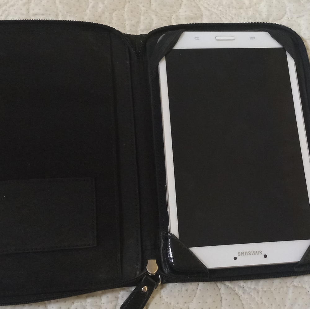 Coach IPAD Case - Picture 2 of 3